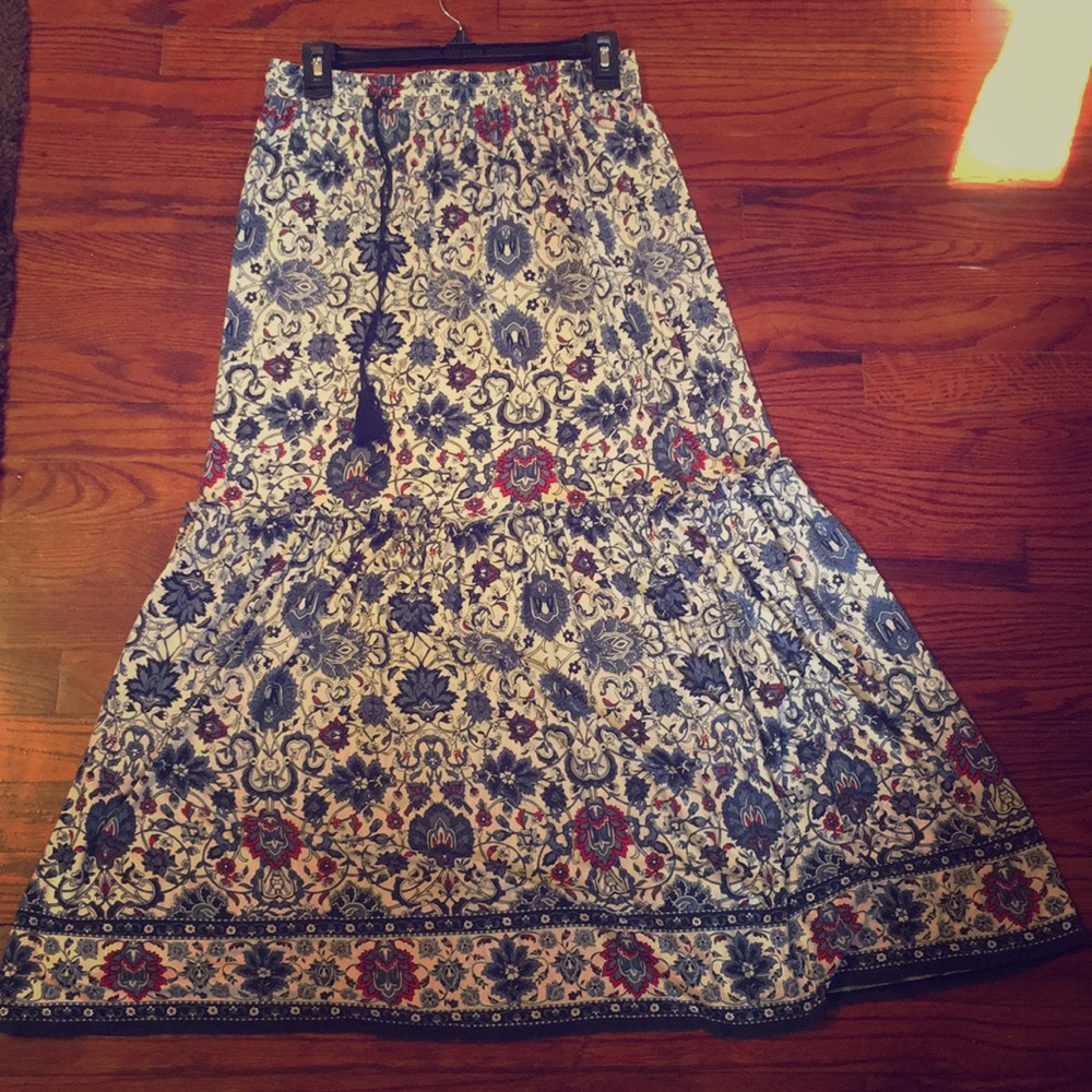 Max Studio floral skirt 💜🌺